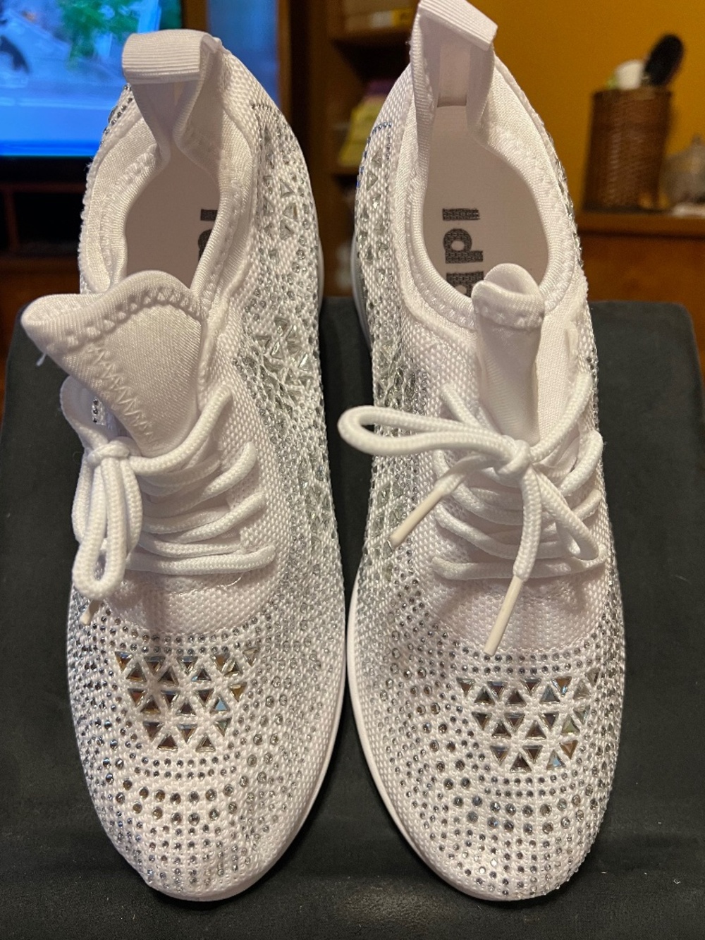 Ladies sneakers - Picture 2 of 5